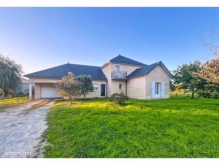 maison 6 pièces 160 m²