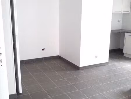 appartement t2 centre de juillac