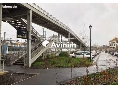 local commercial 270 m² pontoise