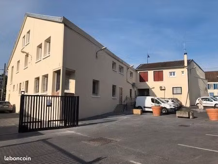 local d'activité de 16m² - sarcelles village