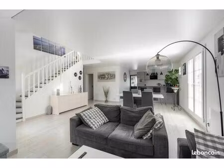 duplex 4 pièces 102 m²