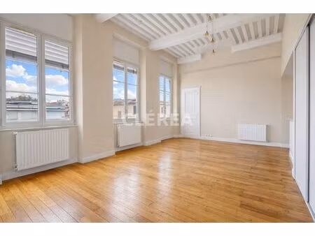 coeur croix-rousse - t3 de 73m2  charme de l'ancien