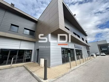 location bureaux 124 m²