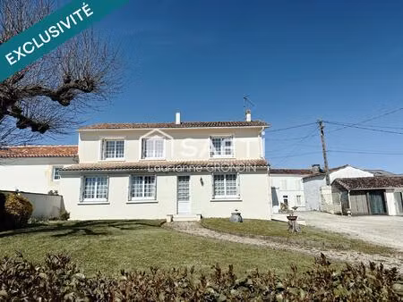 maison à étage avec dépendances- asnieres la giraud