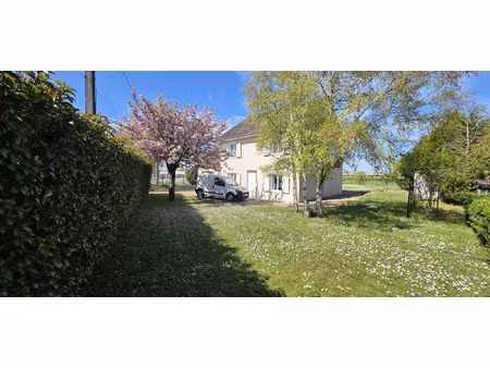 a vendre maison de 115 m2 habitables sur la commune de beaum