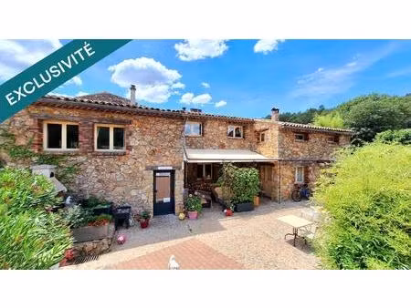 authentique bastide en pierres du xviiie siècle rénovée