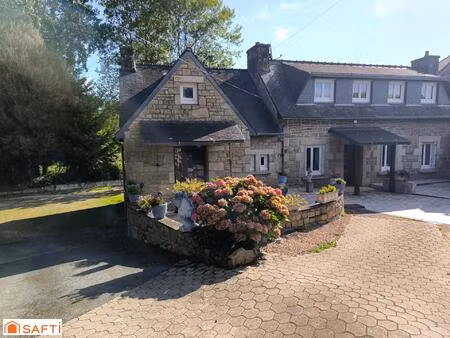 maison en pierre en campagne