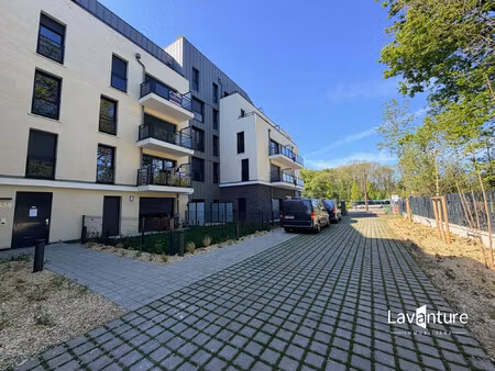 3 pièces avec balcon et parking pmr
