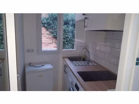 studio de 18 m2 dans le centre-ville de saint arnoult en yvelines