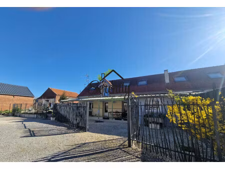 ensemble immobilier de rapport composé de 4 t2  d'une habitatio
