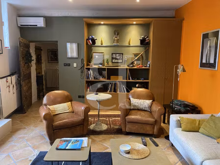 charmante maison de ville avec cour intérieure et vue à carpen