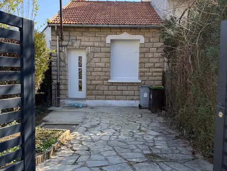 maison individuelle avec terrasse