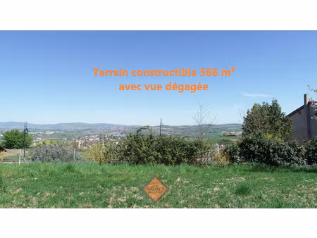 terrain constructible 586 m2 vue dégagée et calme saint-
