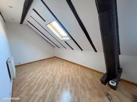 appartement t3 de 60m2 en centre ville