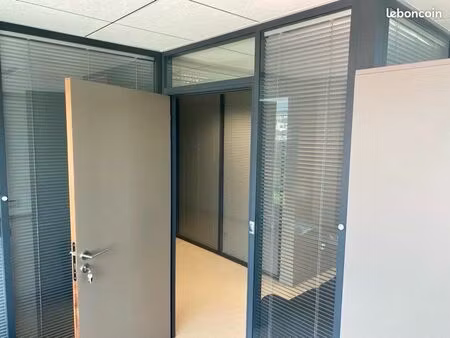 bureau 80m2