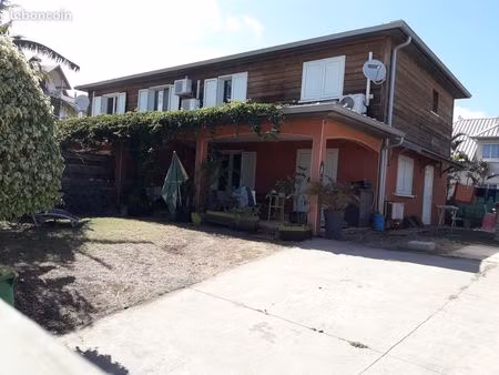 villa f5 à la saline les bains