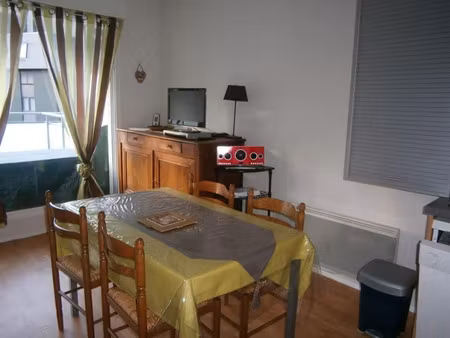 location meublée appartement 2 pièces 38 m² à le mont dore (63240)  850 €