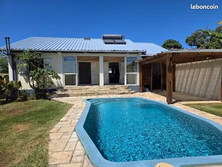 maison type f4 avec piscine