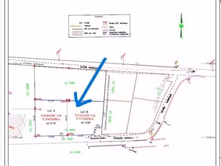 à saisir   terrain sur secteur ravine à malheur- la possession
