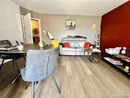 appartement 4 pièces 79 m²