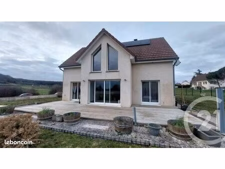 maison 6 pièces 145 m²