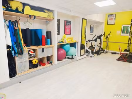 local place du 30 octobre