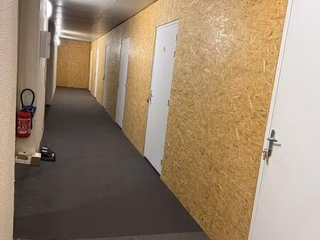 box a louer / dépôt / local de stockage /