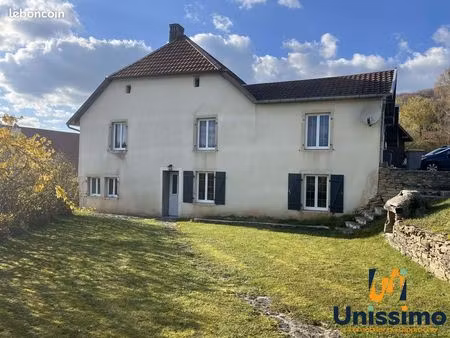 propriété 9 pièces 215 m²