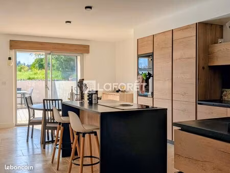 maison 7 pièces 177 m²