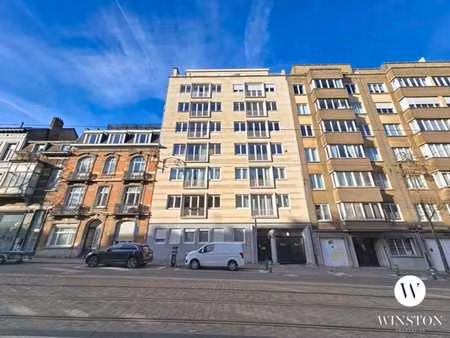 superbe rez-de-chaussée commercial