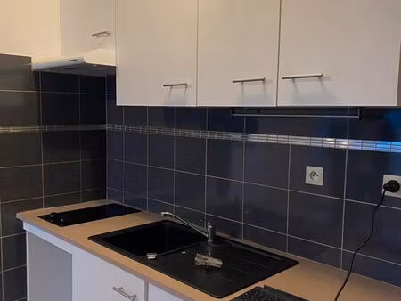 f2 a louer chelles 28m2 avec place de parking