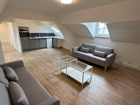 appartement f2 65m2 meublé - refait à neuf - dpe c - centre ville