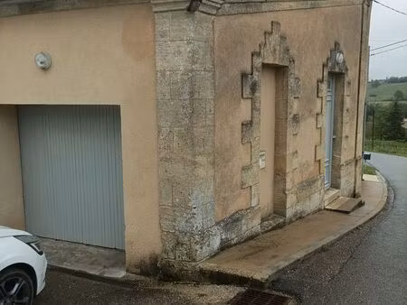 bel appartement avec garage sur commune de laroque   à 5 mn de cadillac/gne