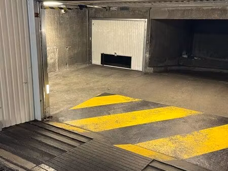 loue grand box rue de la gare