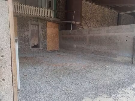 location 1 box camping car ou caravane en accès libre