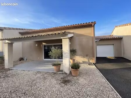 villa 4 pièces 93 m²
