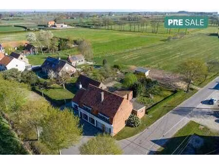 propriété idéalement située « de koffiekan » à maldegem