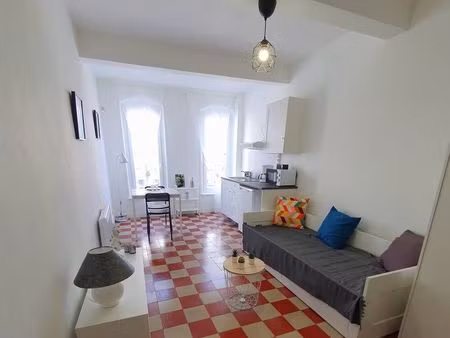 loue studio meublé avec balcon et sans frais d’agence