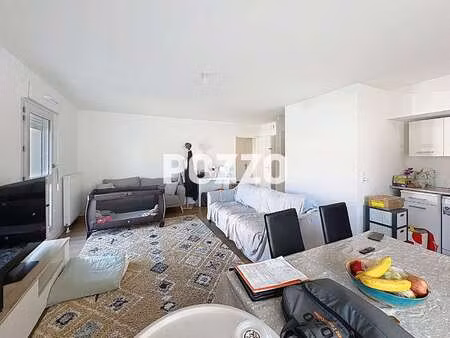 location appartement 4 pièces à cherbourg-en-cotentin (50100) : à louer 4 pièces / 89m² ch