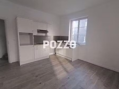 location appartement 2 pièces à condé-sur-vire (50890) : à louer 2 pièces / 47m² condé-sur