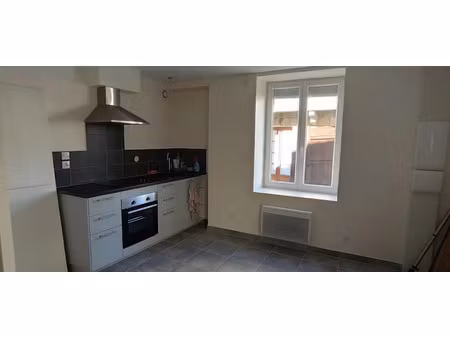 location maison 3 pièces 45 m² à escassefort (47350)  500 €
