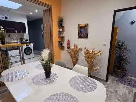 maison avec plusieurs chambres – centre  calme et proche commodités