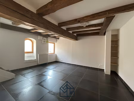 location maison 2 pièces 49 m² à villerest (42300)  450 €