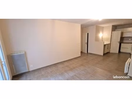 t3 entièrement rénové avec balcon