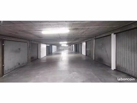 parking/box martigues