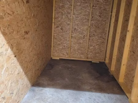 box de stockage 16m2