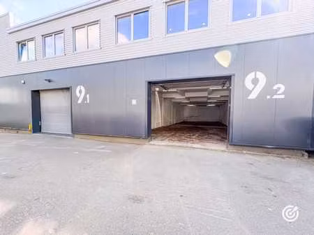 1830 machelen - entrepôt avec bureaux à louer de 300 m²