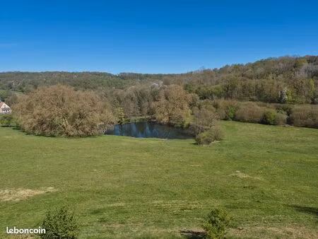 grand appartement dans parc de 14 ha