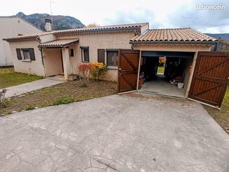 maison de plain-pied t4 avec jardin et véranda