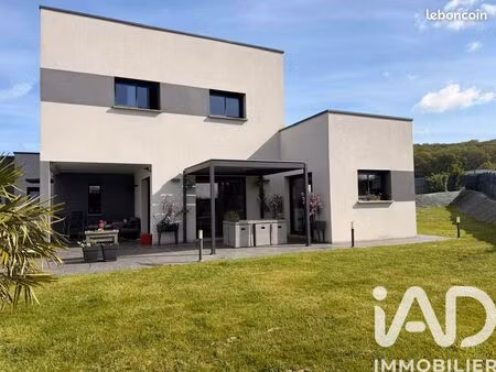 maison 5 pièces 156 m²